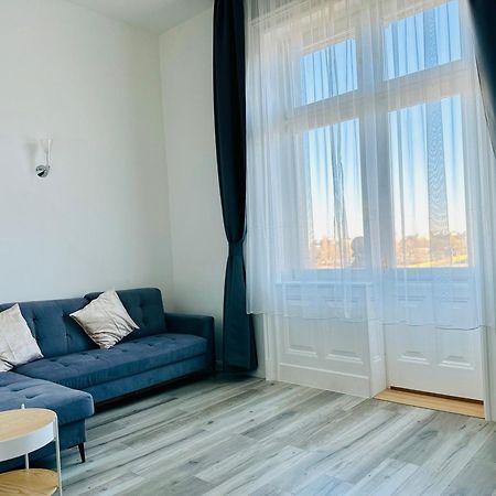 Over The Danube Budapest Ngoại thất bức ảnh
